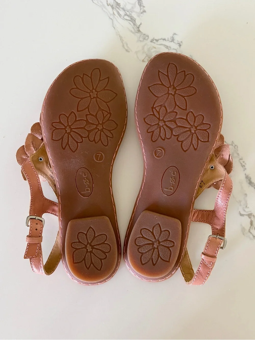 b.o.c. Born Concept Floral Leather Sandal Thong Slingback NWOT All Day Comfort 7 - Picture 5 of 7